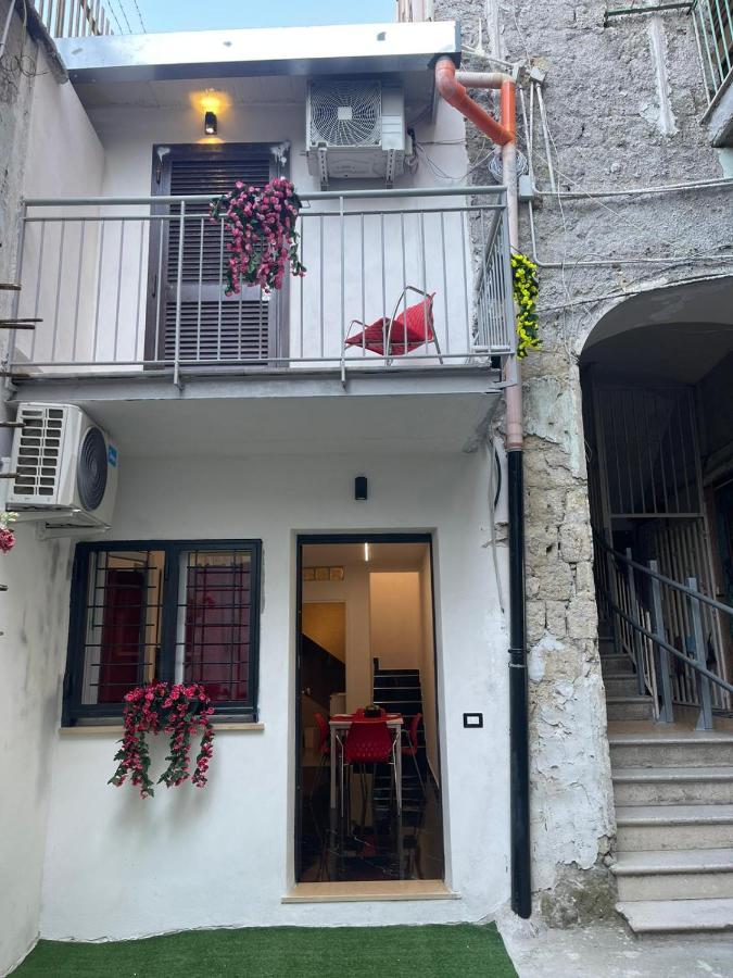 Lux House Naples Airport Hotel Exterior photo